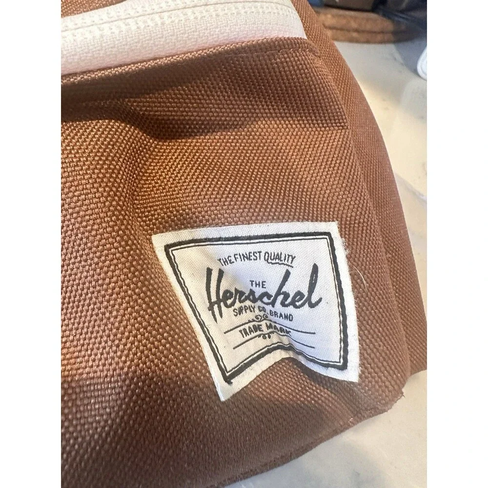 Herschel Supply Co Camel Brown Seventeen Travel Pouch Adjust Belt Bag Waist Bag